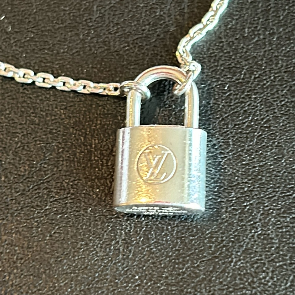 Louis Vuitton Necklace Pandantif Lockit Sterling Silver .63” x.39”  19.68” chain